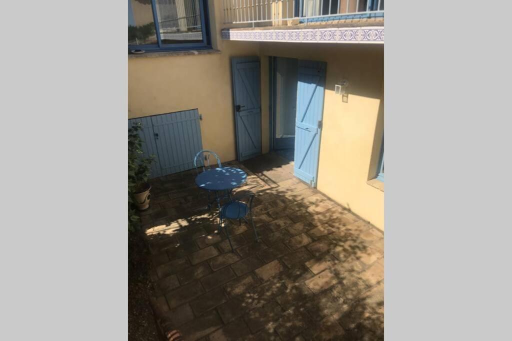 Joli Studio Au Mont St Clair Avec Vue Sur La Mer Apartment Sete Luaran gambar